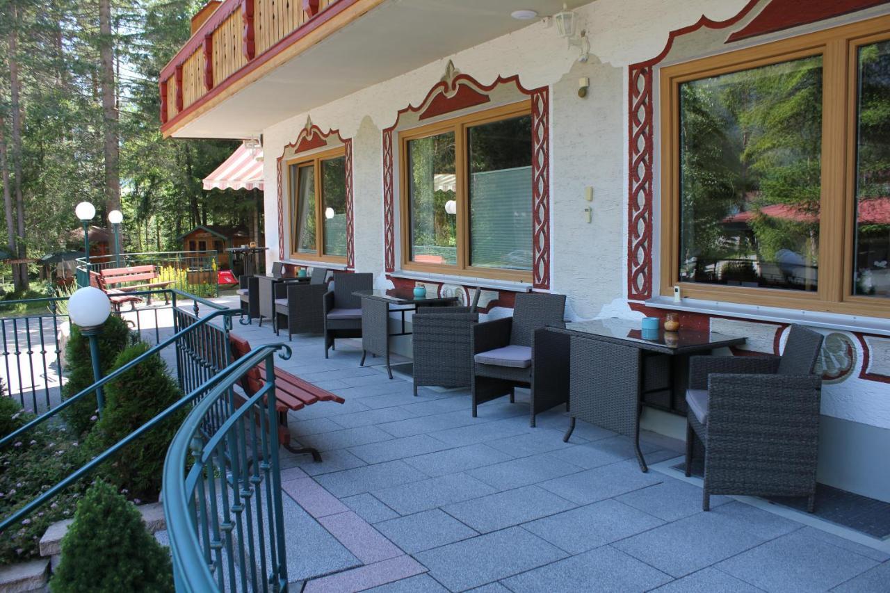 Hotel Garni Waldhof - Wohlfuehlen Am Lech Stanzach Exterior photo
